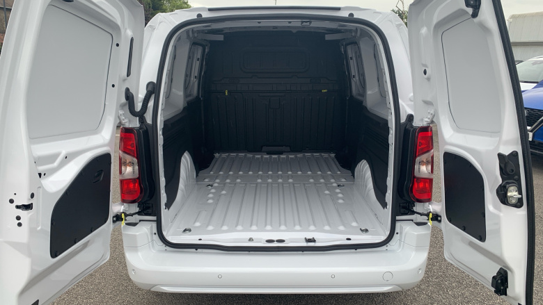 Peugeot Partner E-Long 100kW 52kWh Asphalt Van Auto